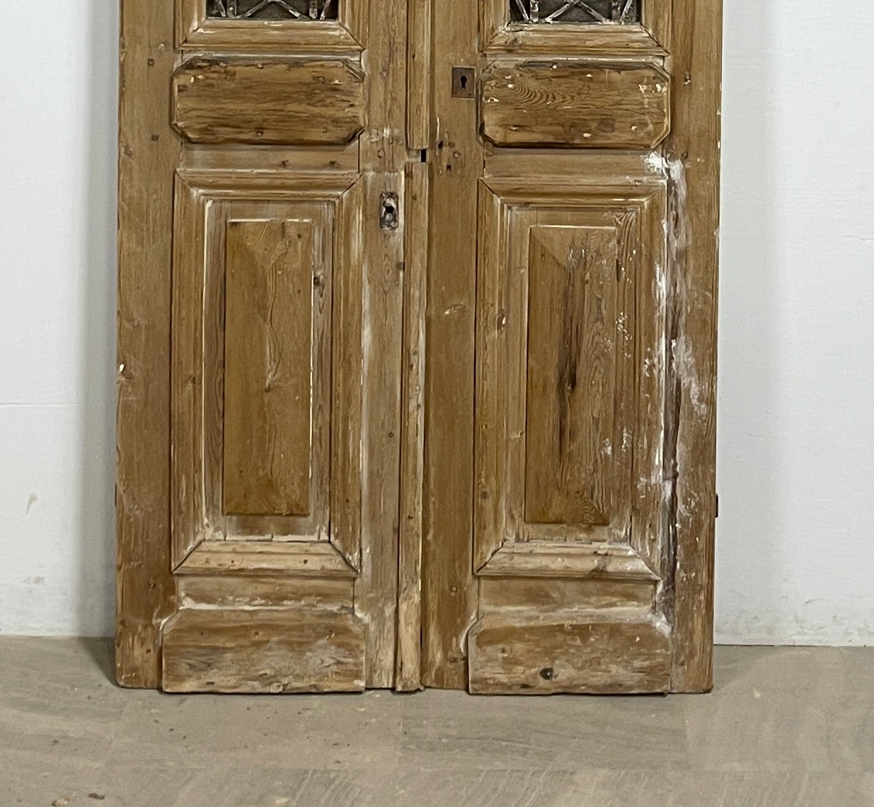 Antique French panel doors with Metal (96x39.5) P111