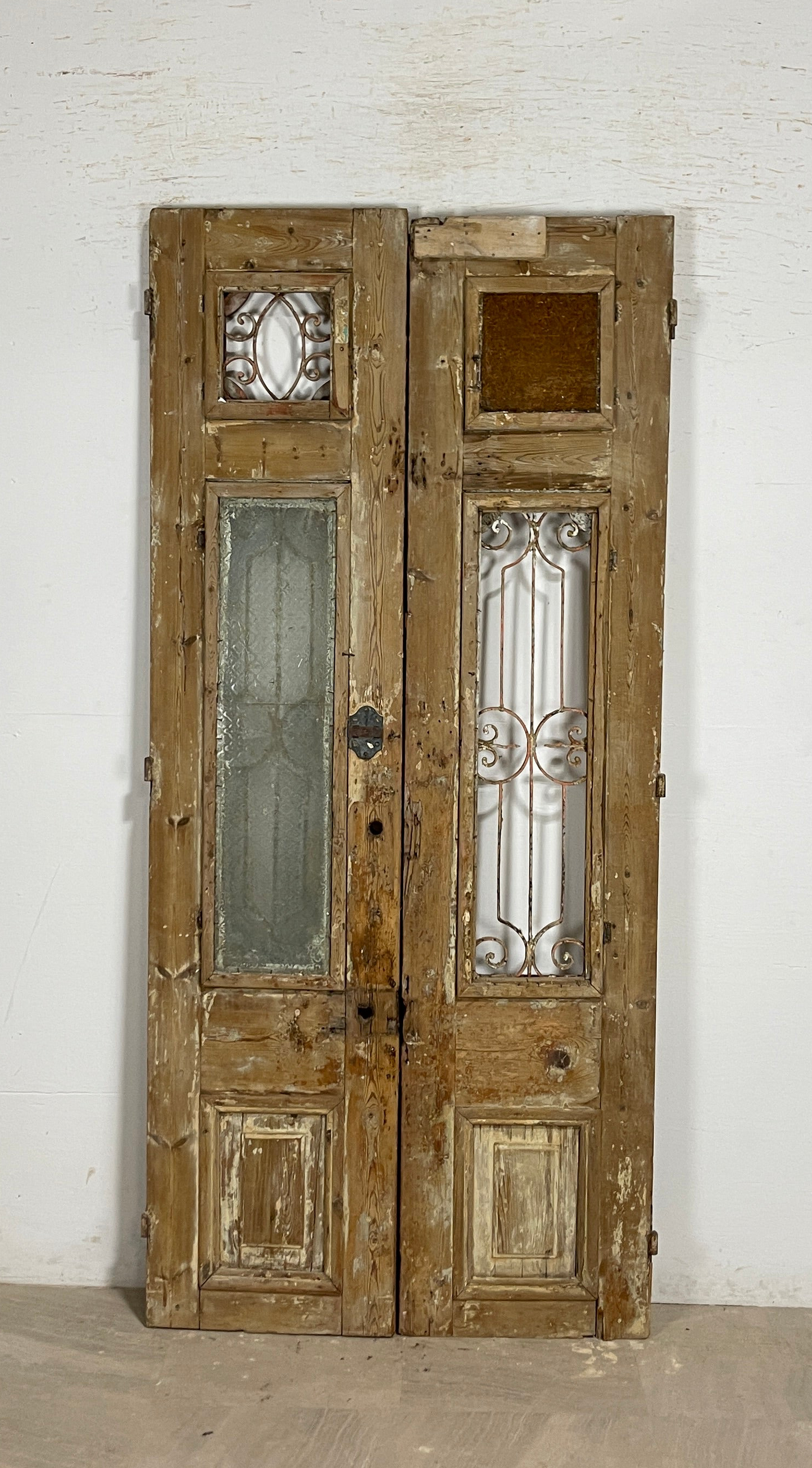 Antique French panel doors with Metal (87x40) P121