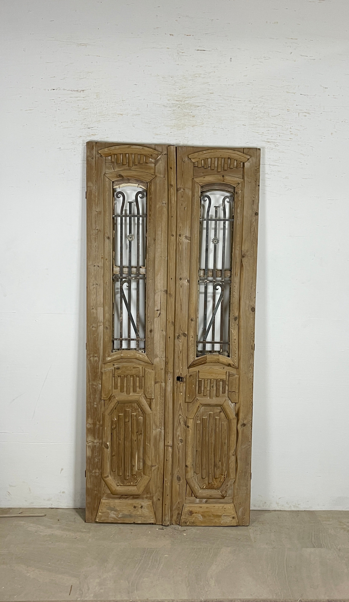Antique French panel doors with Metal (86x39) P92