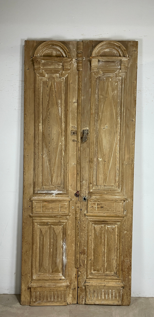 Antique French panel doors with Carvings (113 x 48) P53