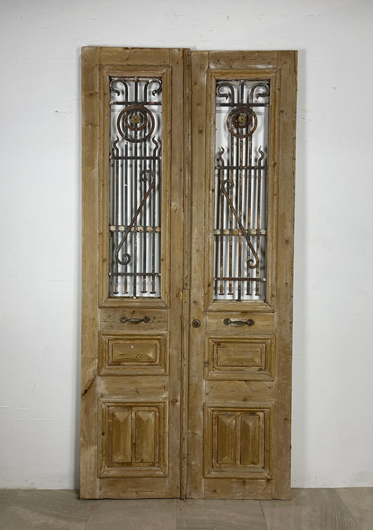 Antique French panel doors with Metal (97.25 x 46) O43