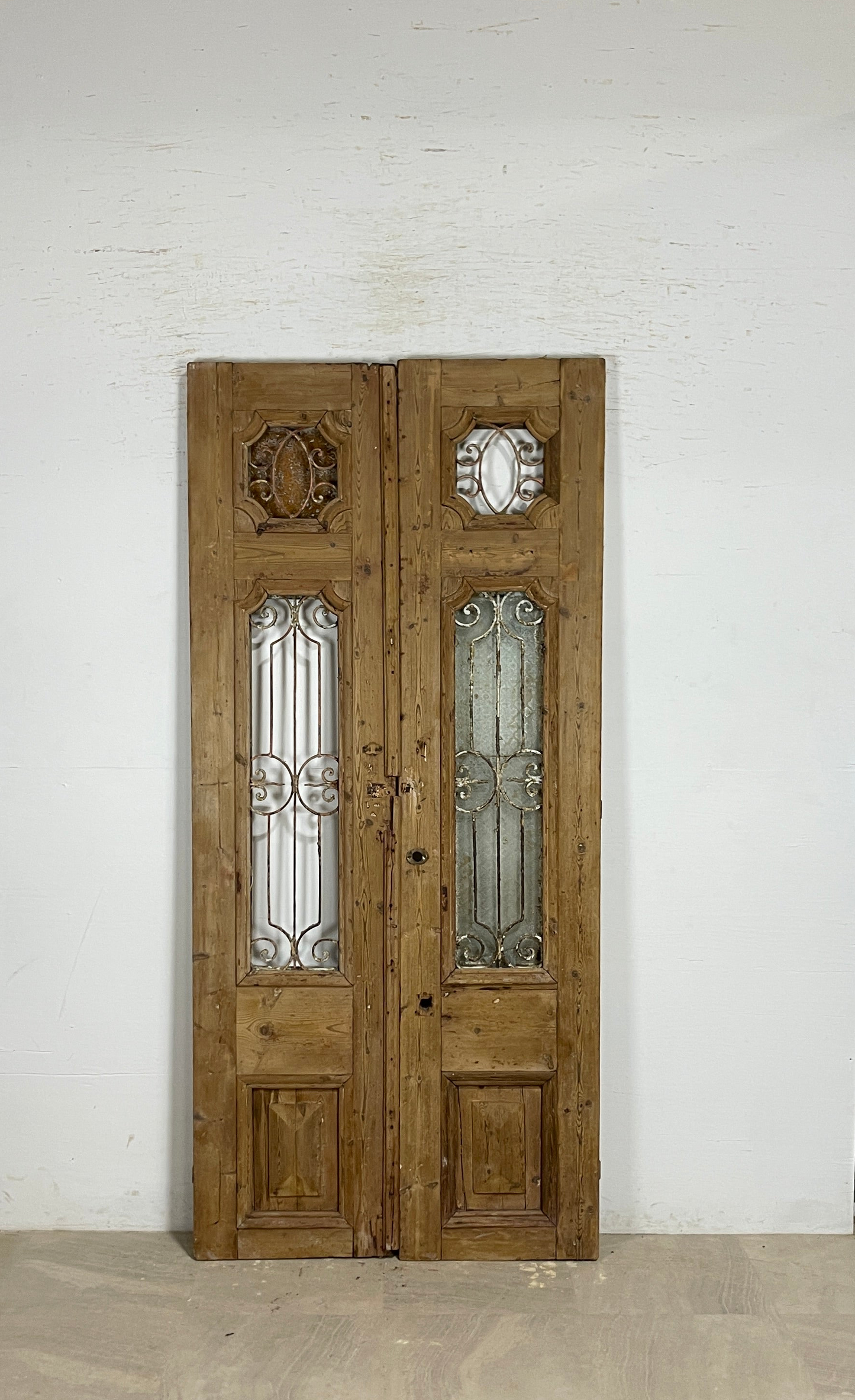 Antique French panel doors with Metal (87x40) P121