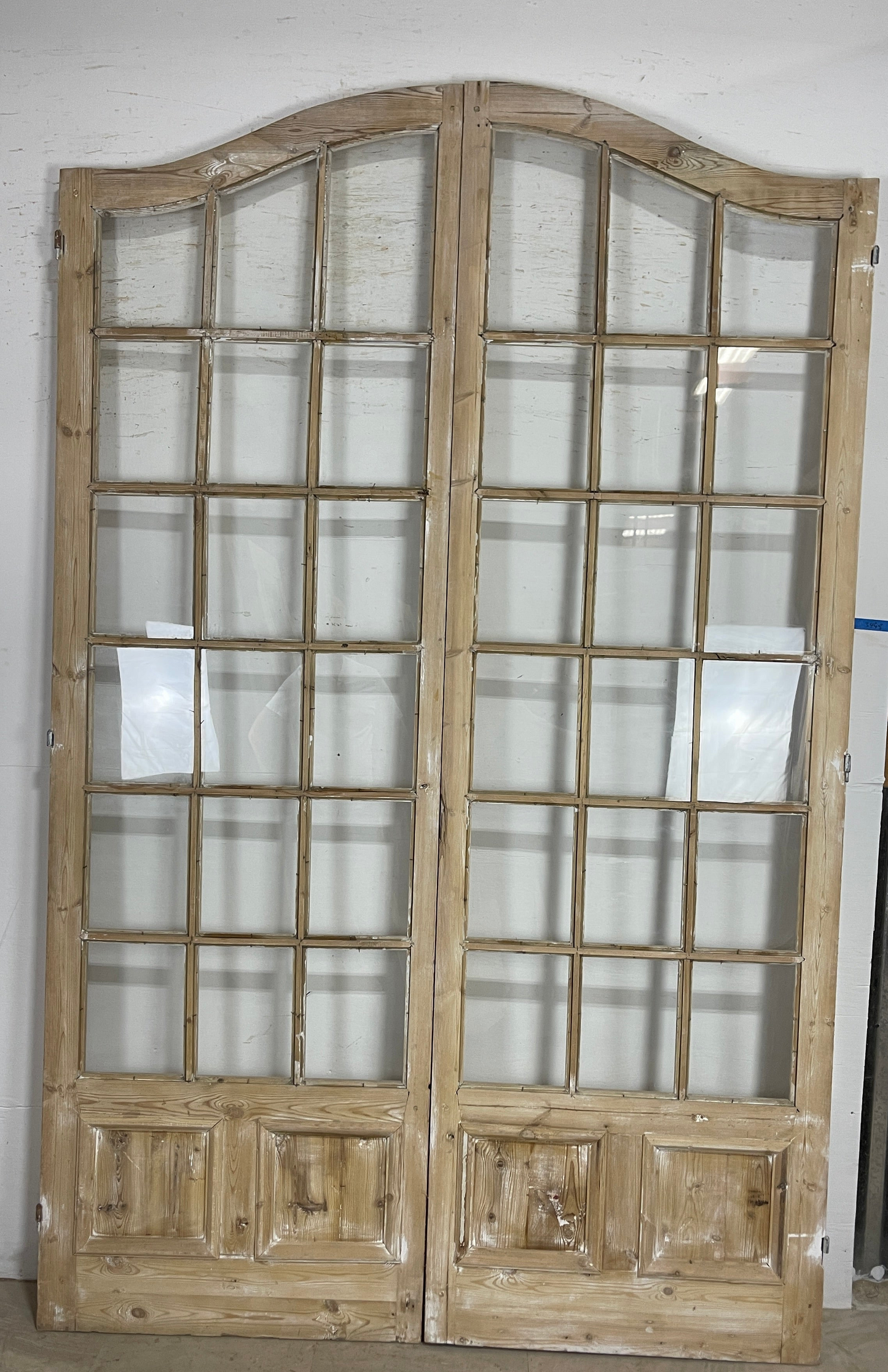 Antique French panel arched doors with Glass (105 x 66.5) P43