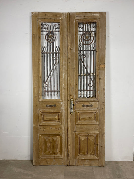 Antique French panel doors with Metal (97.25 x 46.25) O37