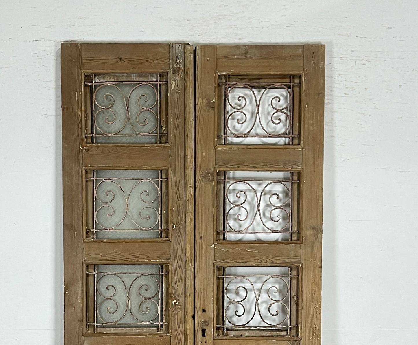 Antique French panel doors with Metal (96x44.5) P106