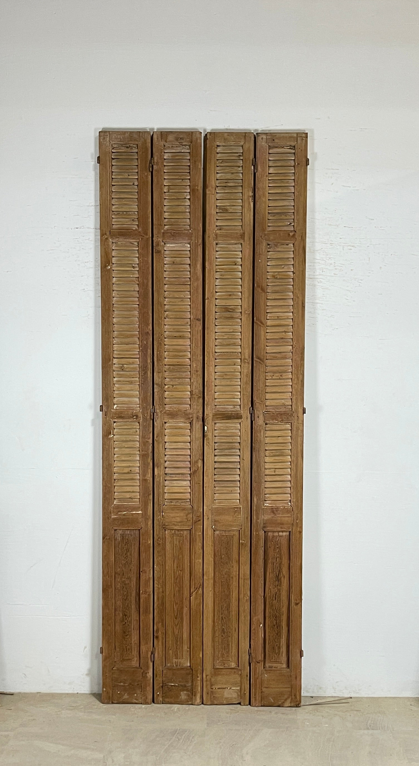 Antique French Shutters 4 piece (116x41) P998