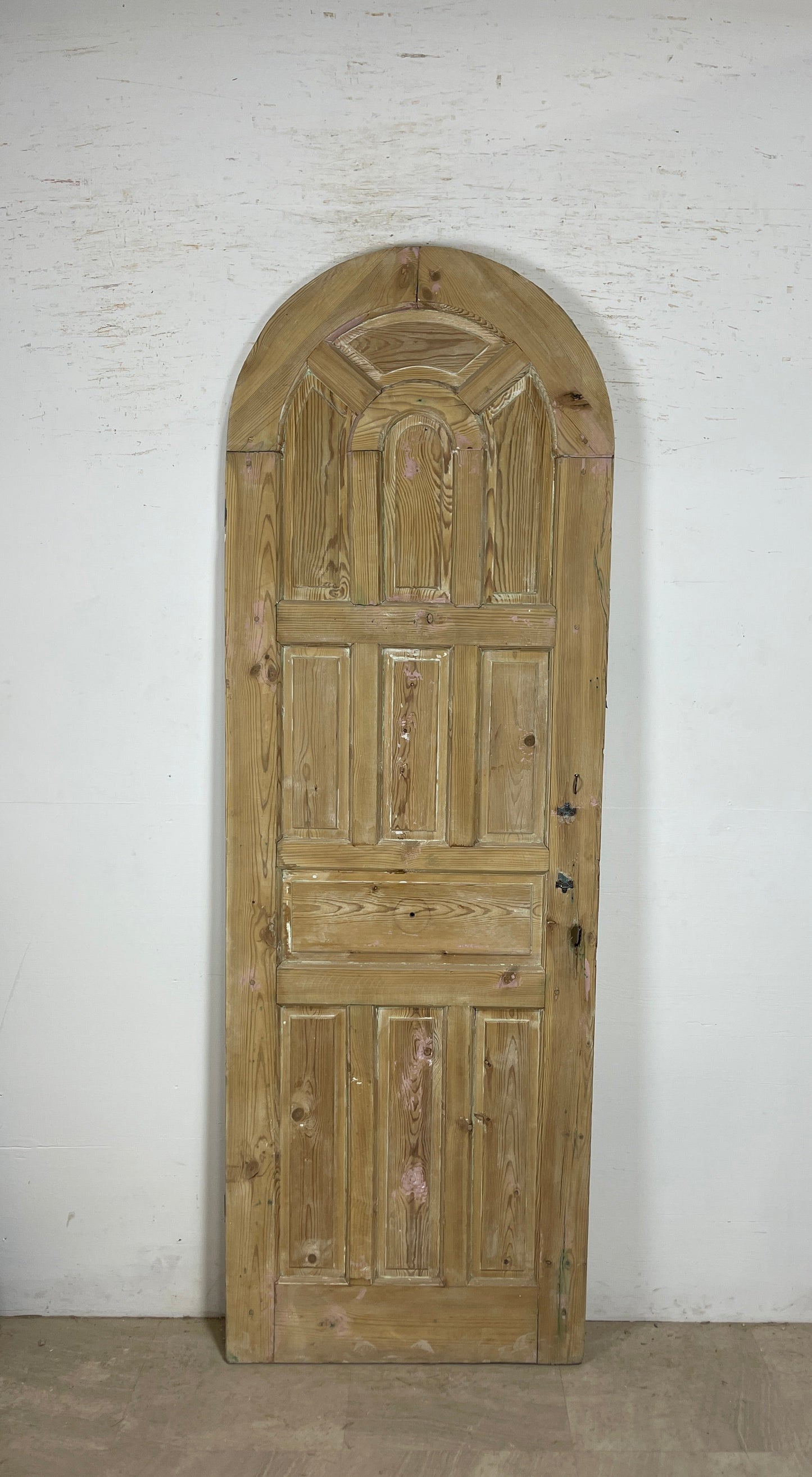 Antique French panel arched door with Carvings (93 x 31) P61