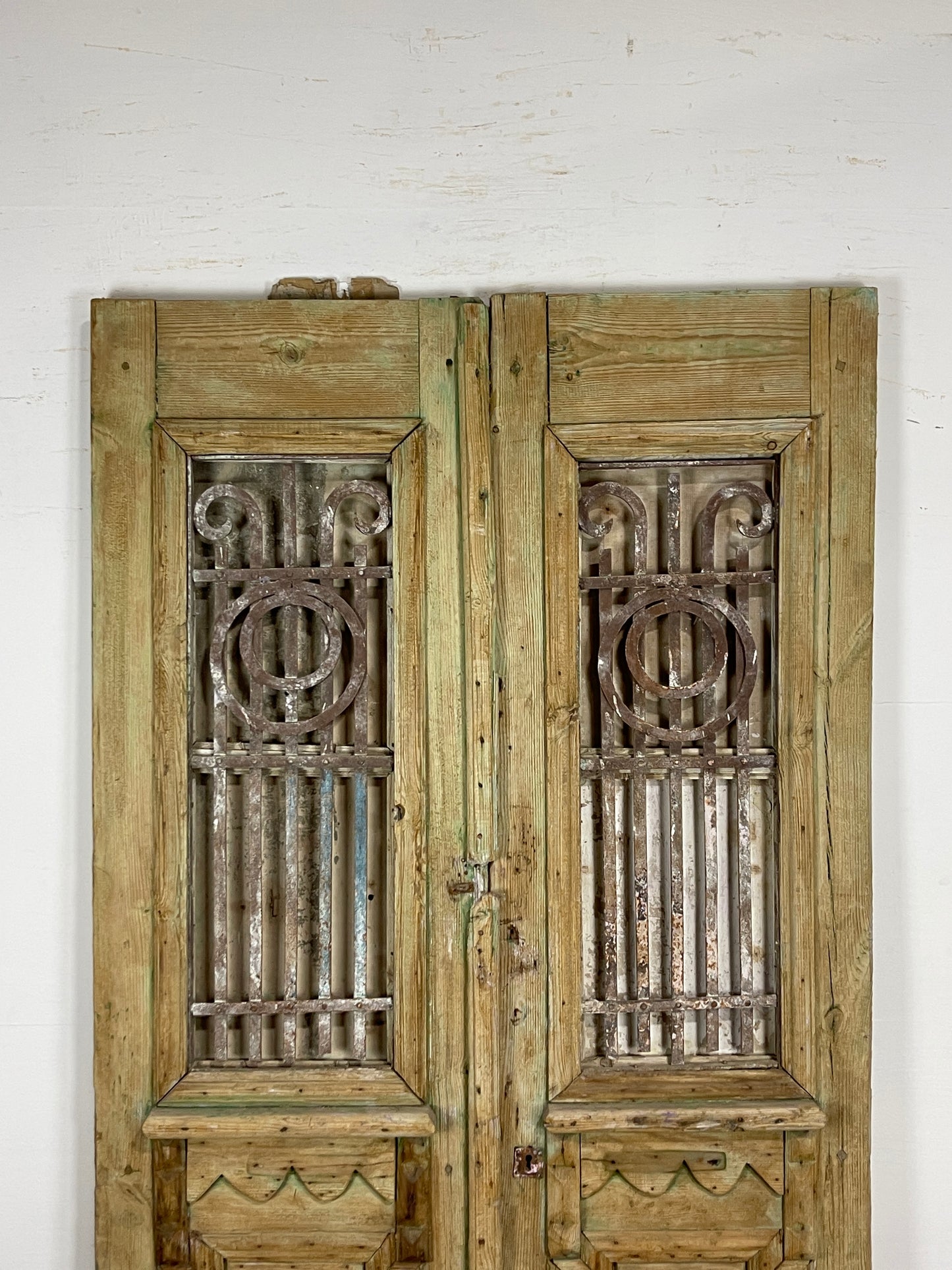 Antique French panel doors with Metal (91.25 x 45) O55