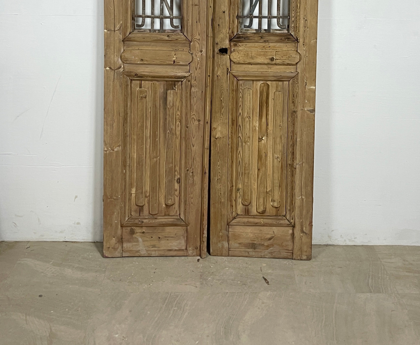 Antique French panel doors with Metal (96x41) P87