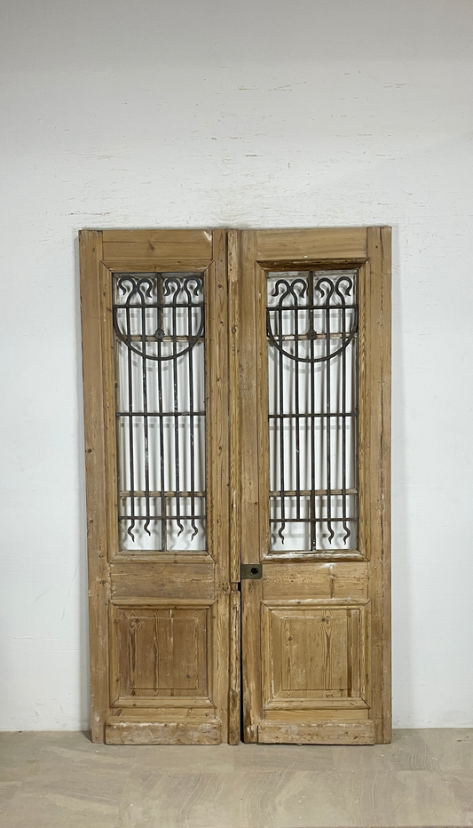 Antique French panel doors with Metal (94x56.5) P127