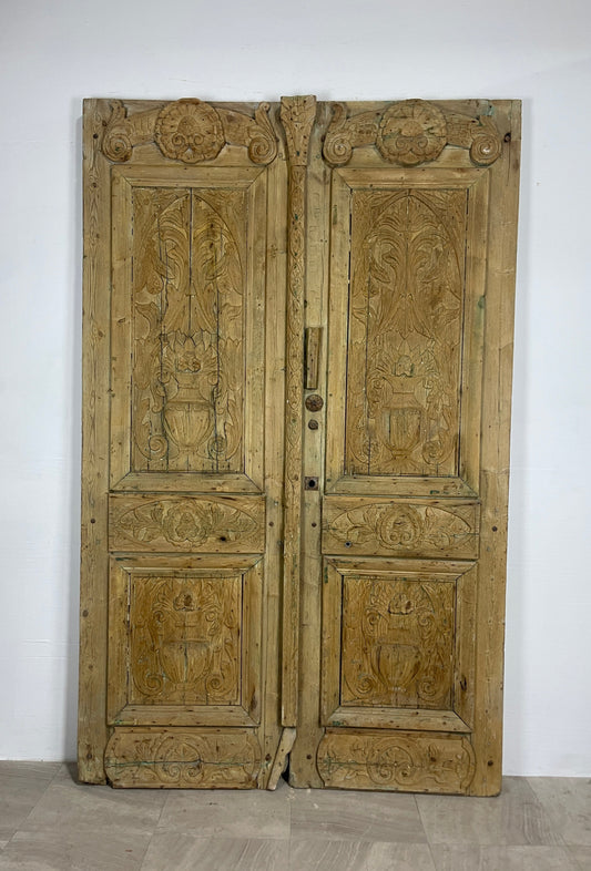Antique French panel doors with Carvings    (101.25 x 63)    O6