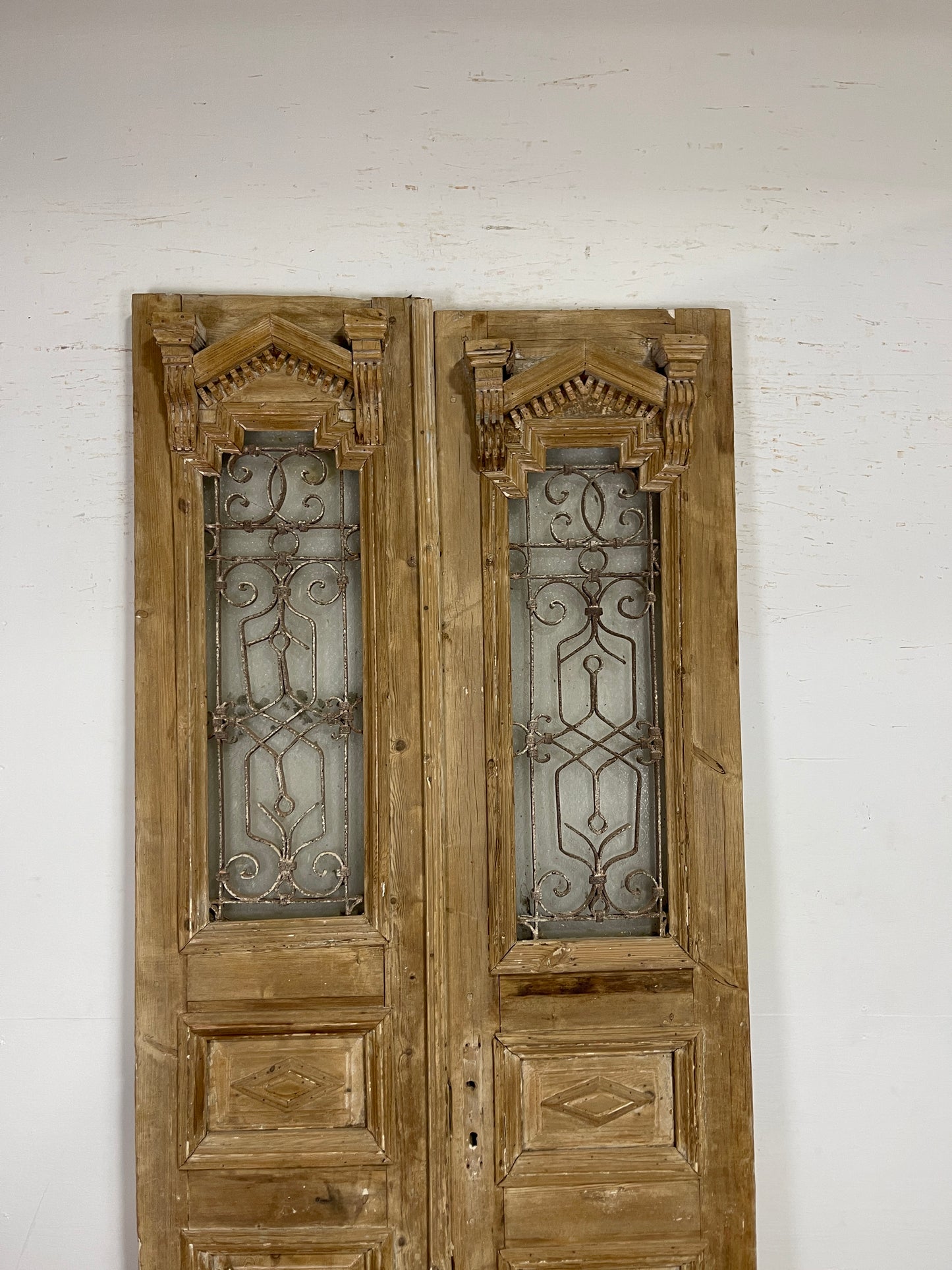 Antique French panel doors with Metal (100x43) P83