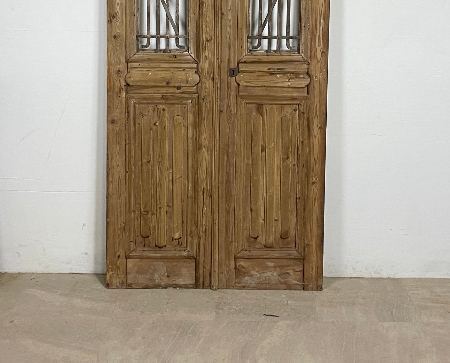 Antique French panel doors with Metal (96x41) P86