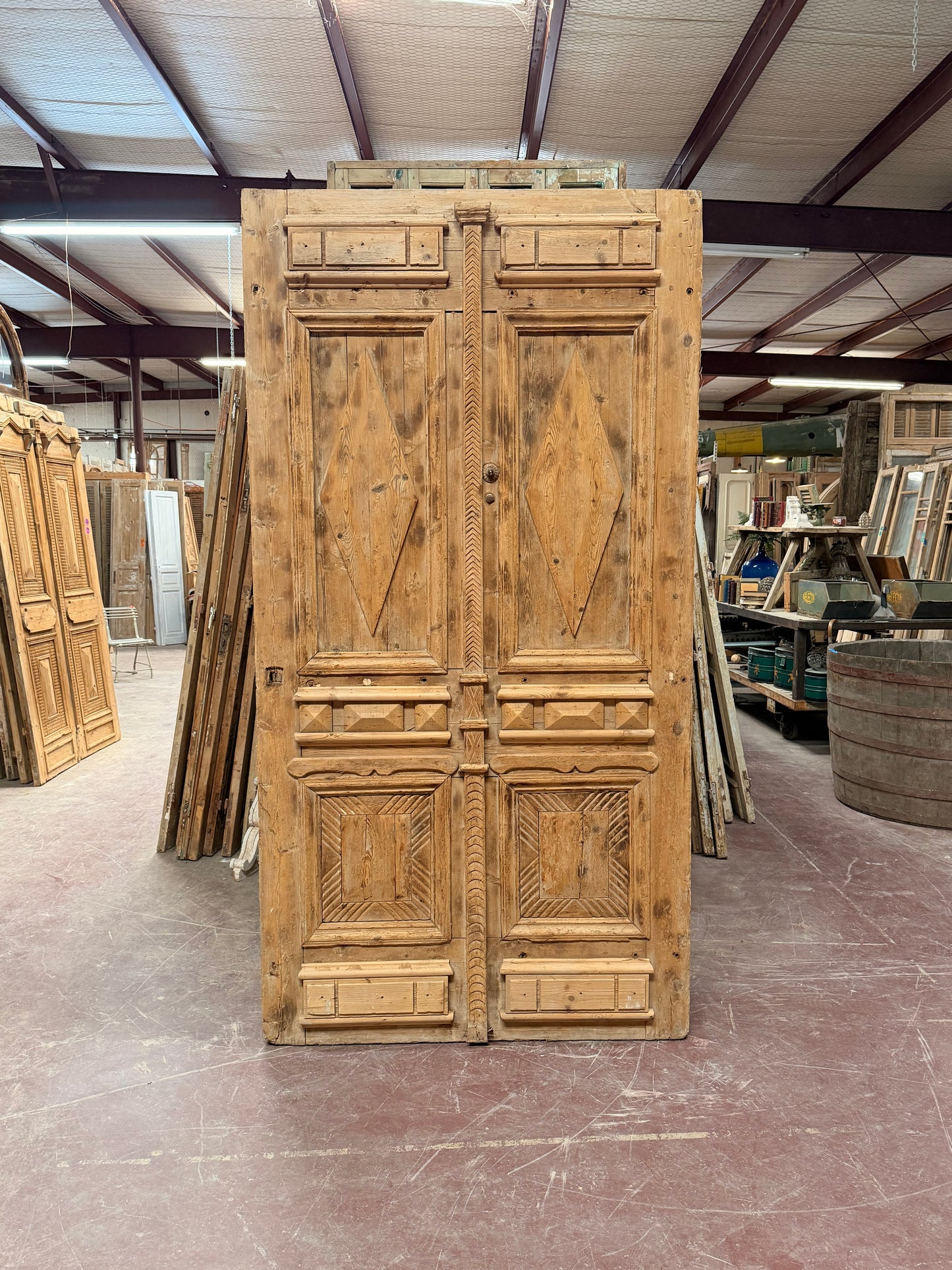 Antique French panel door with carvings (101.5x53) P129