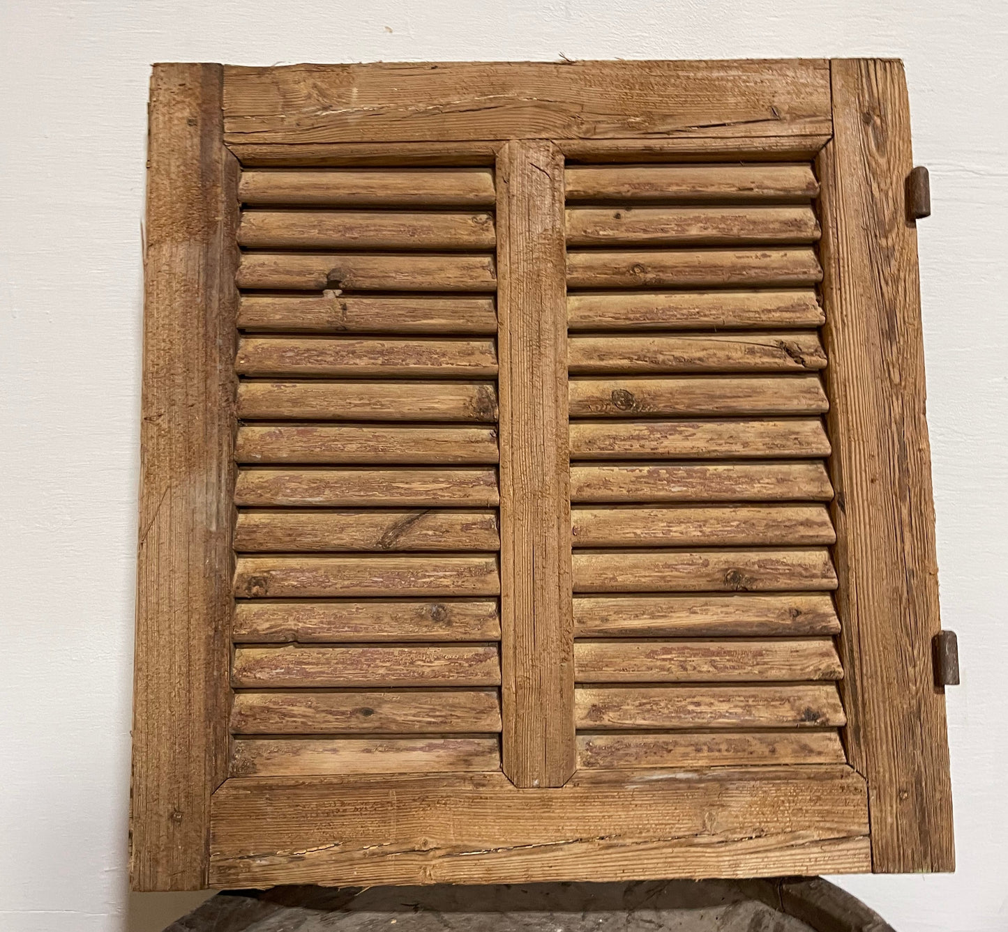 Antique French Shutters (23x22.25) J501