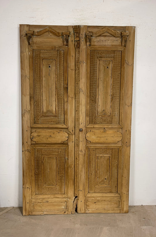 Antique French panel doors with Carvings (93.5 x 55) P16