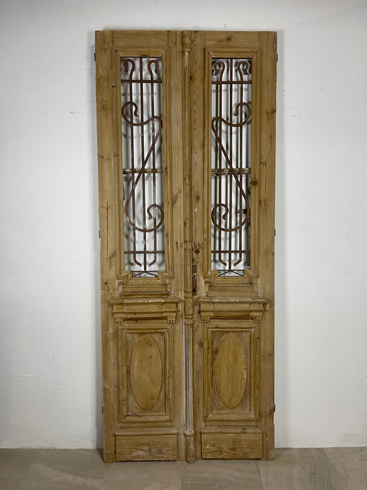 Antique French panel doors with Metal (102.75 x 42) O44