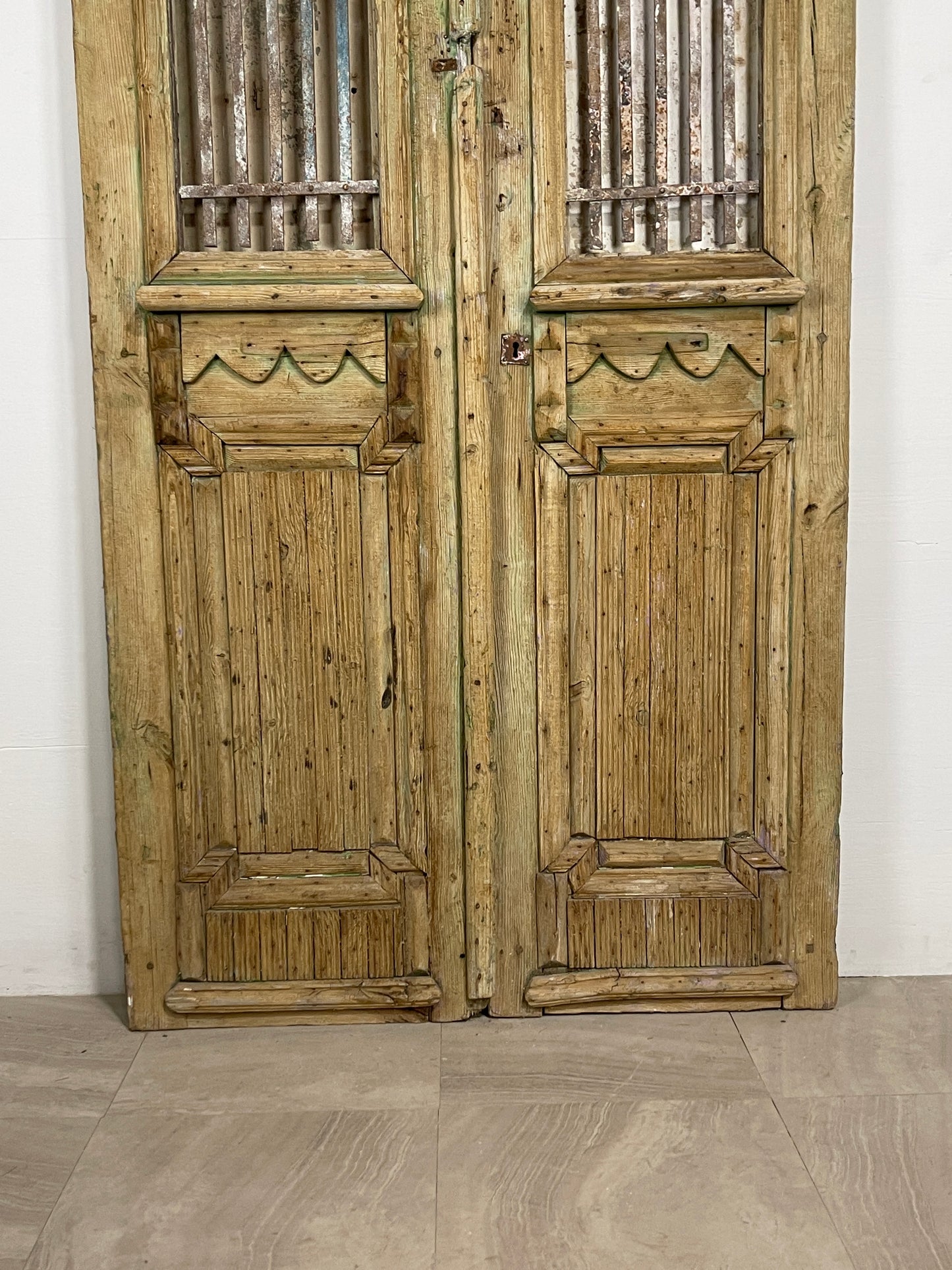 Antique French panel doors with Metal (91.25 x 45) O55