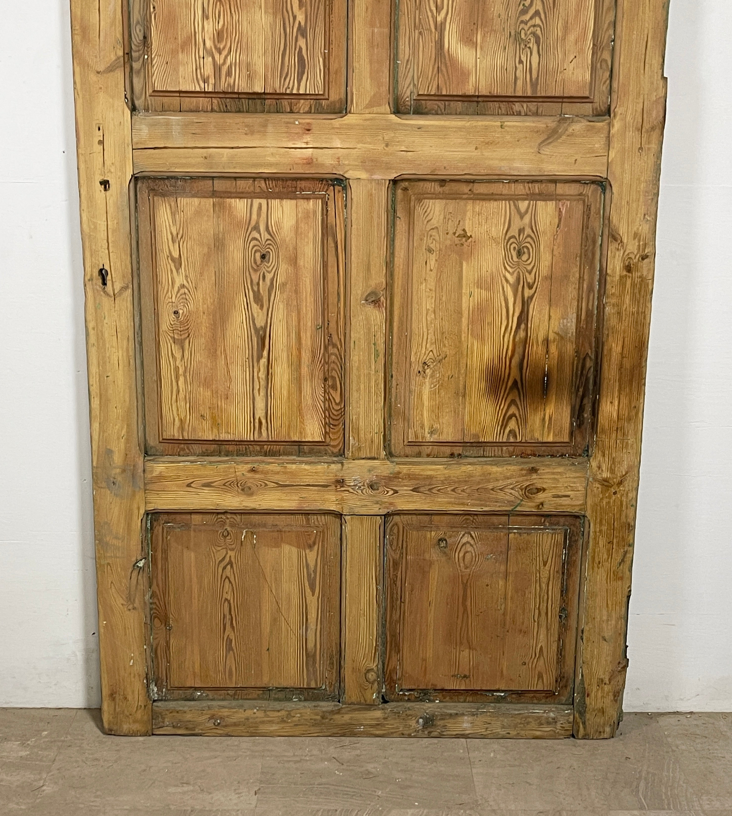 Antique French panel arched door with Carvings (93 x 46.5) P60