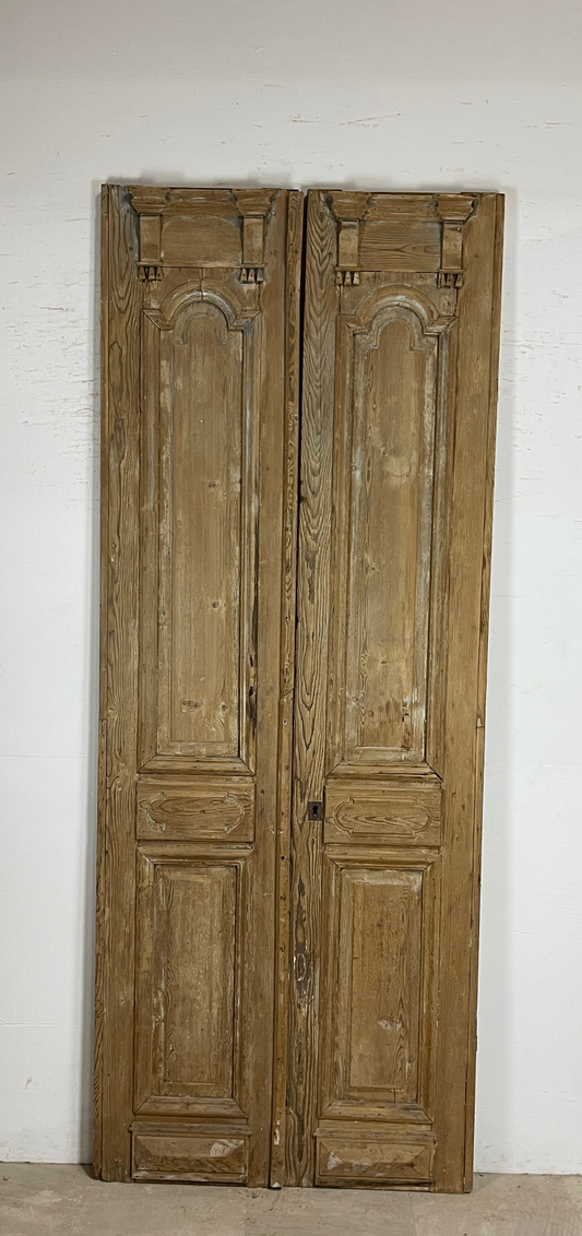 Antique French panel doors with Carvings (110 x 43) P52