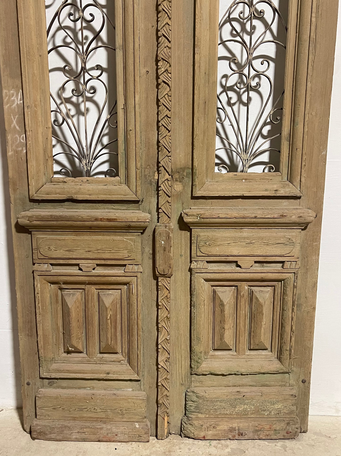 Antique French Panel Doors with Metal (92x51) K101