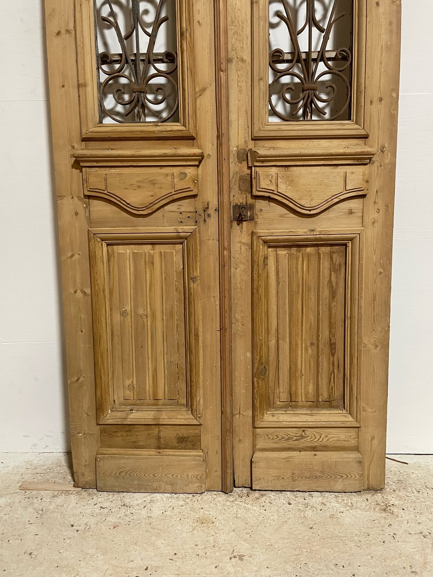 Antique French door (92.5x39.5) with metal E07