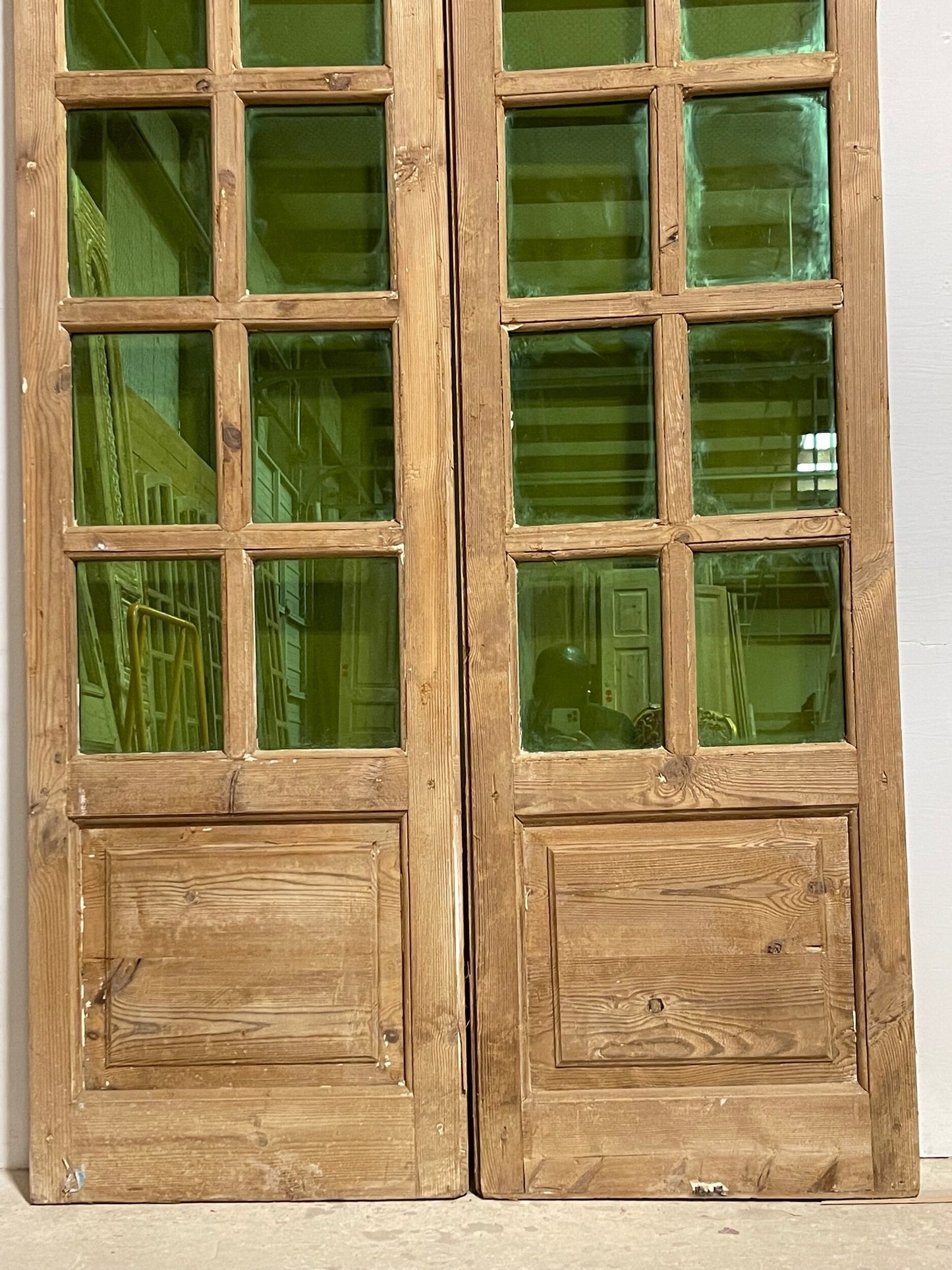 Antique French panel doors with glass (83.5x46) I239