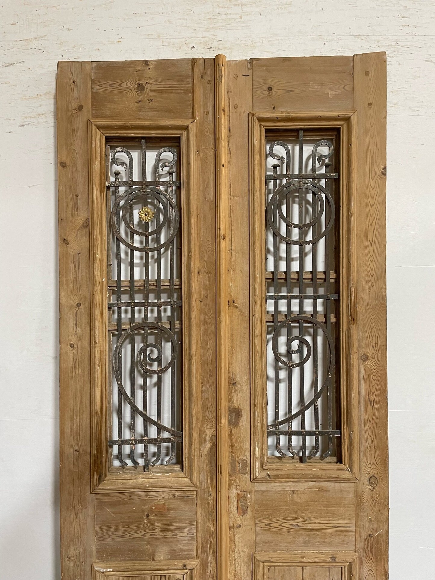 Antique French door (93x39.75) with metal F0898