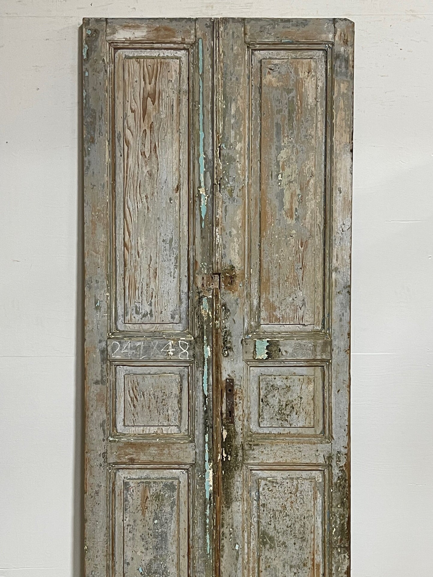 Antique French doors ( 95.25x 37.5) H0152s