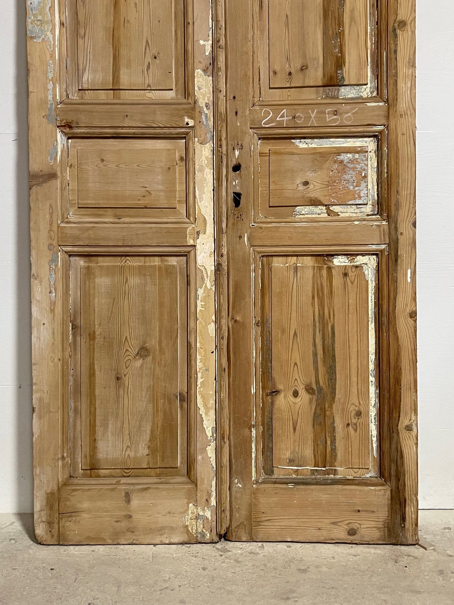 Antique French panel doors (94 x 43.75) I096