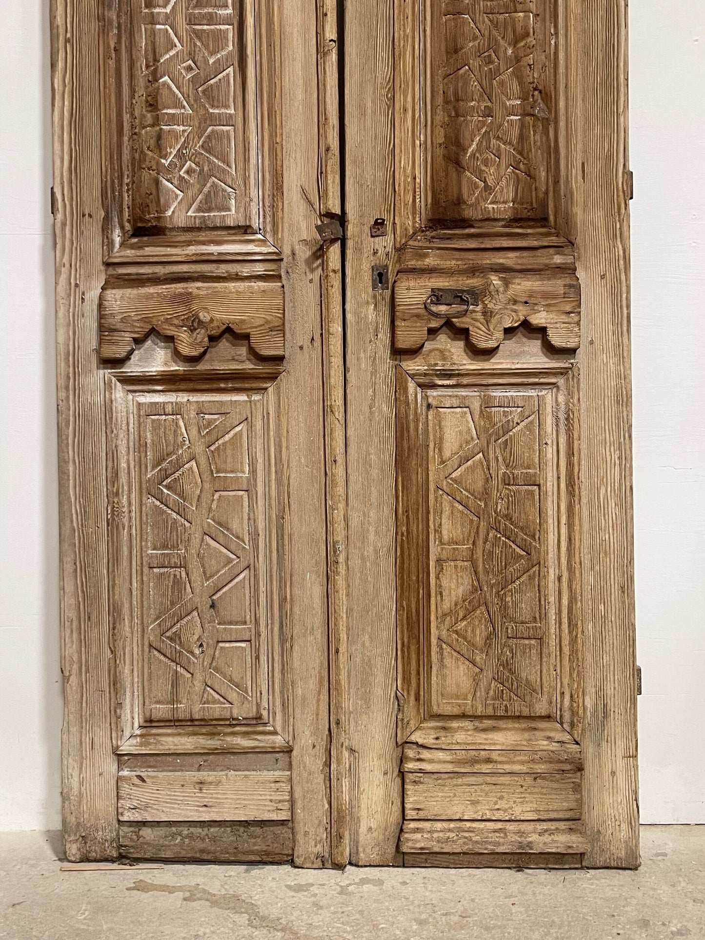 Antique French panel doors (93.5x42.75) I245
