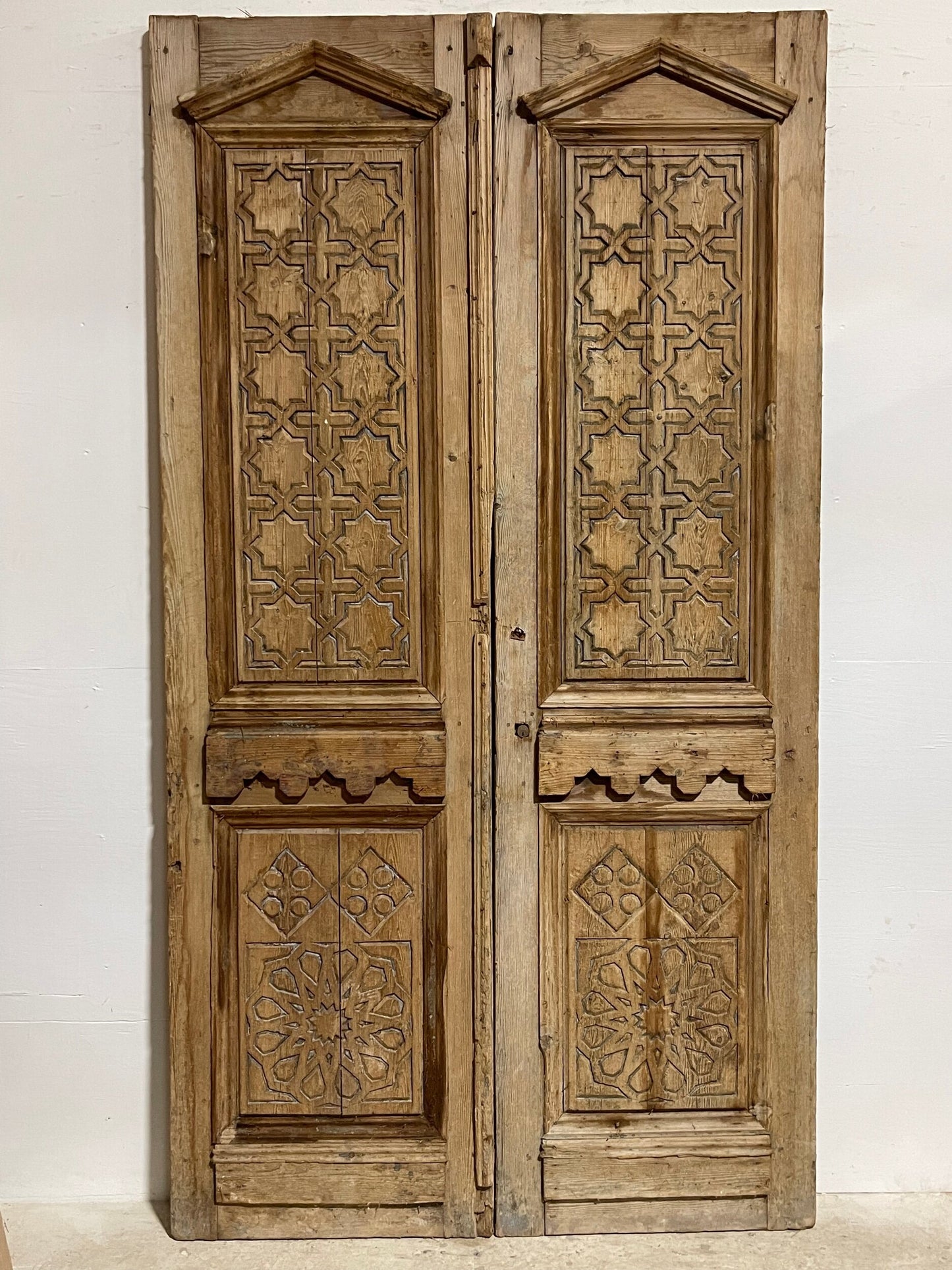 Antique French Panel Doors with Carvings (101.25 x 55) I017