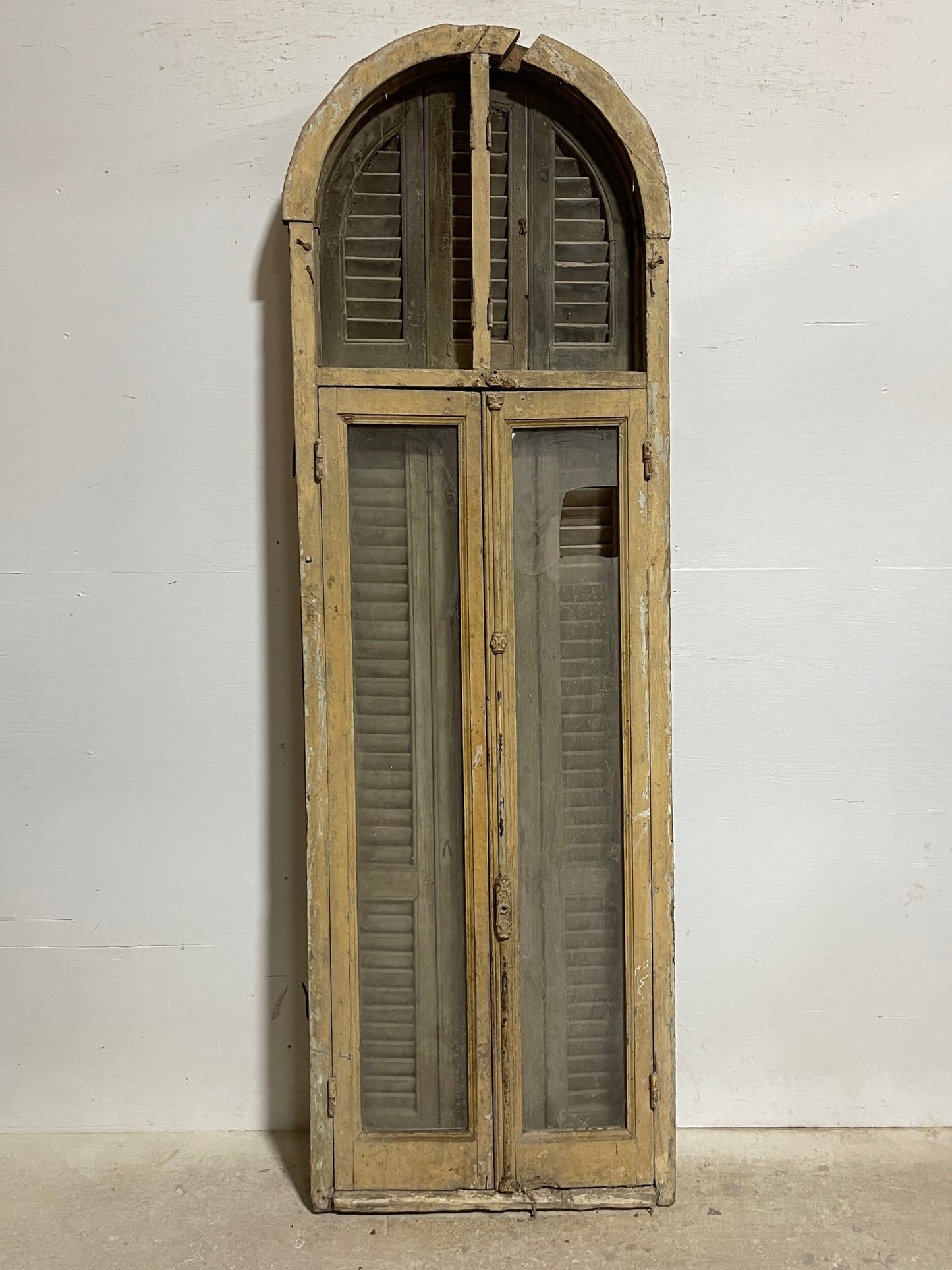 Antique French shutters (F 87x28) (S 84.5x24.25) I240
