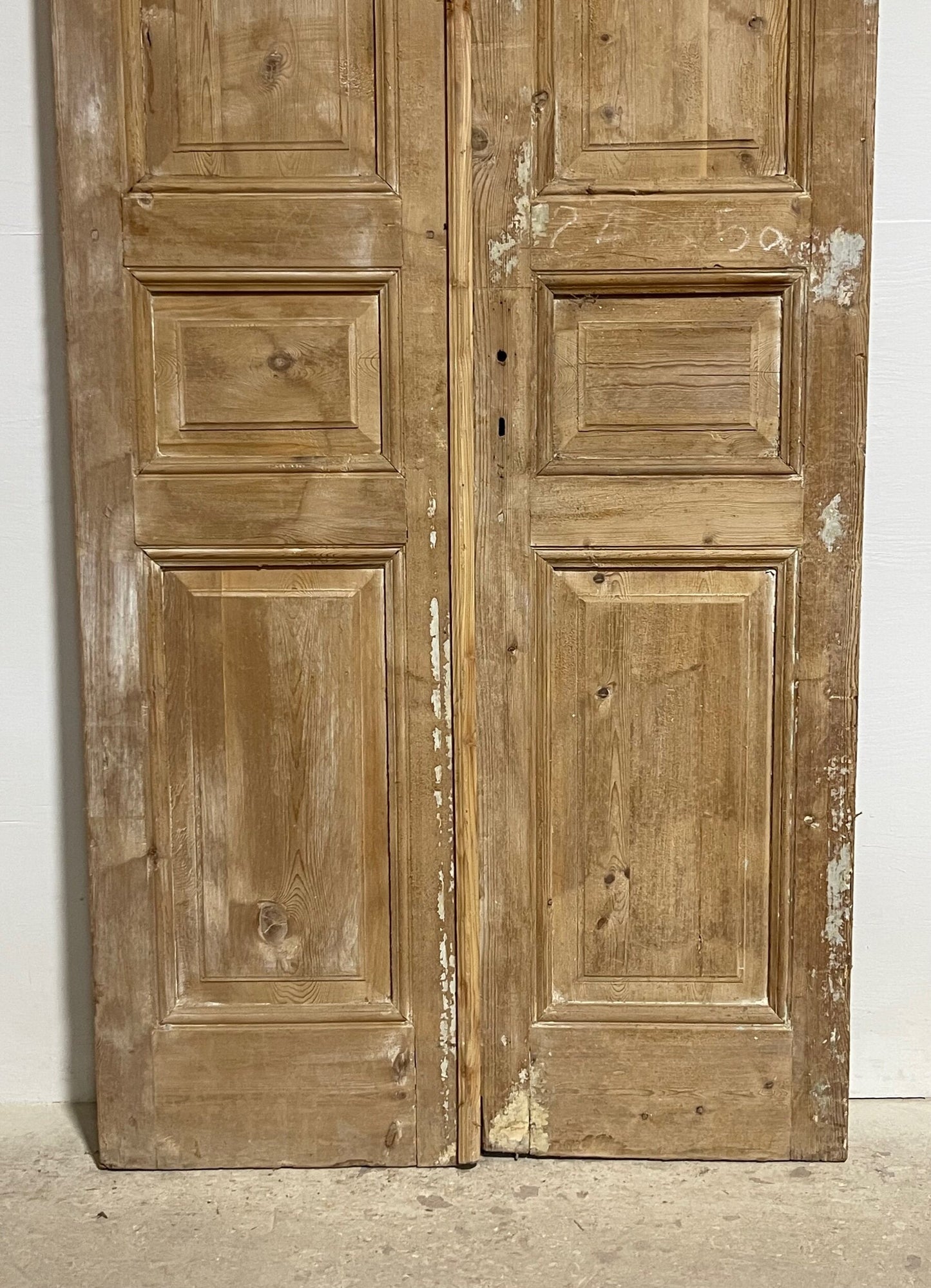 Antique French panel doors (95x39.25) I136