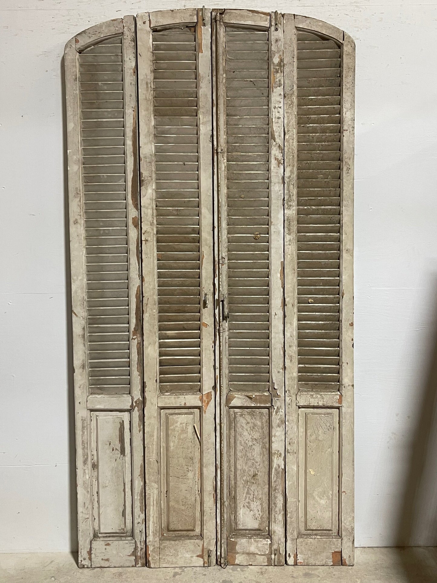 Antique French shutters (95x48) i241