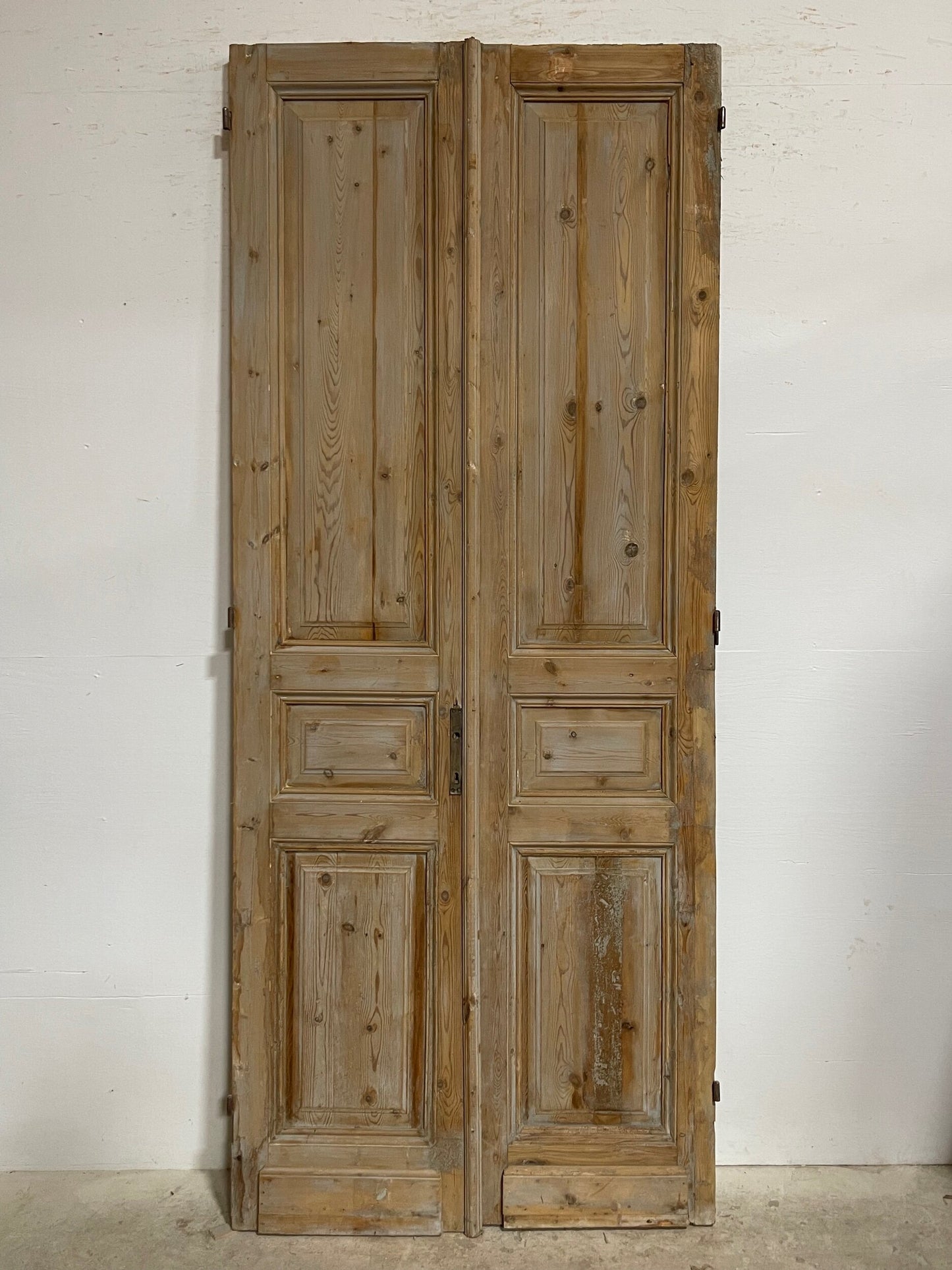 Antique French panel doors (99x40.5) I117