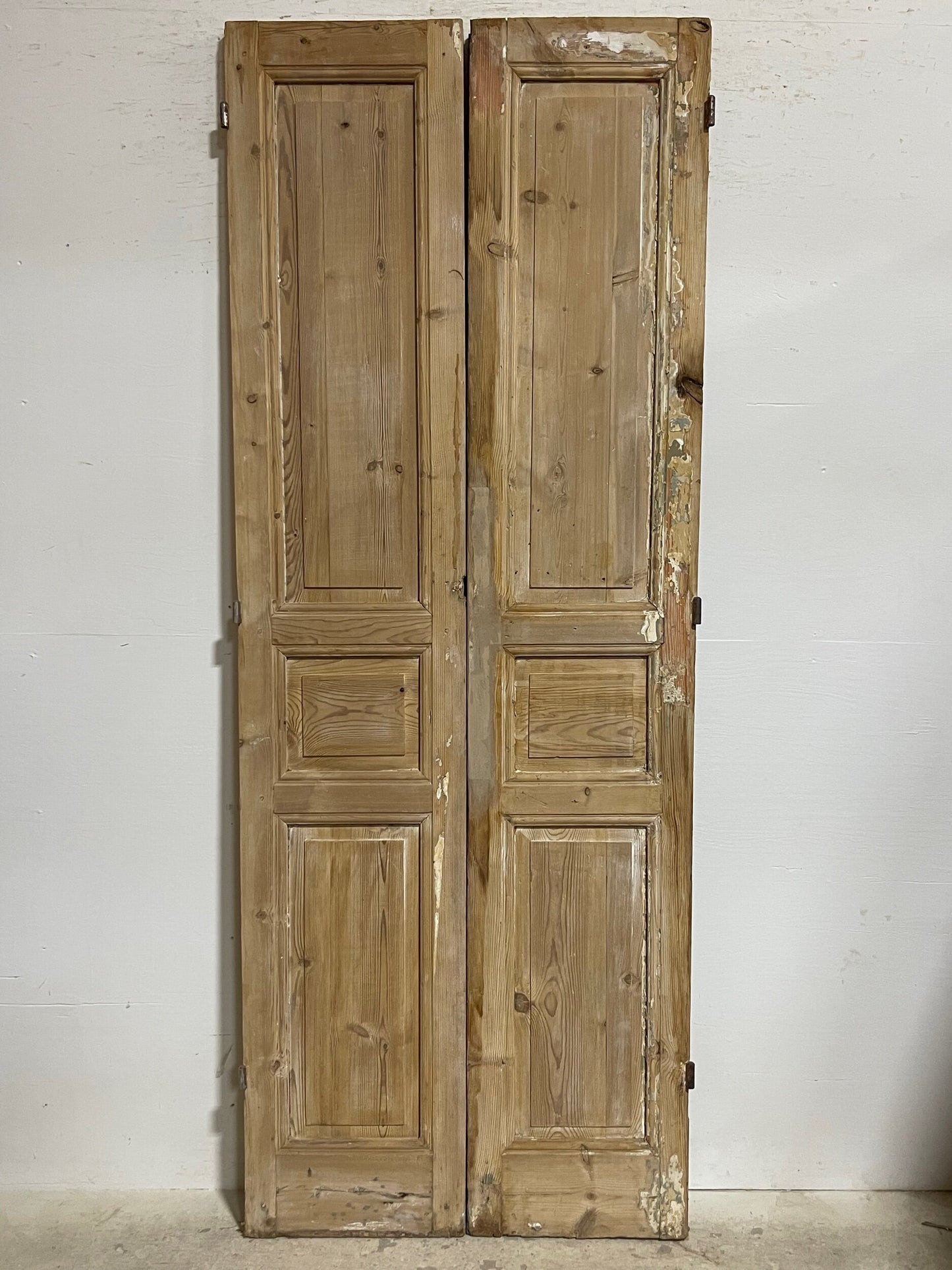 Antique French panel doors (95x35.75) I167