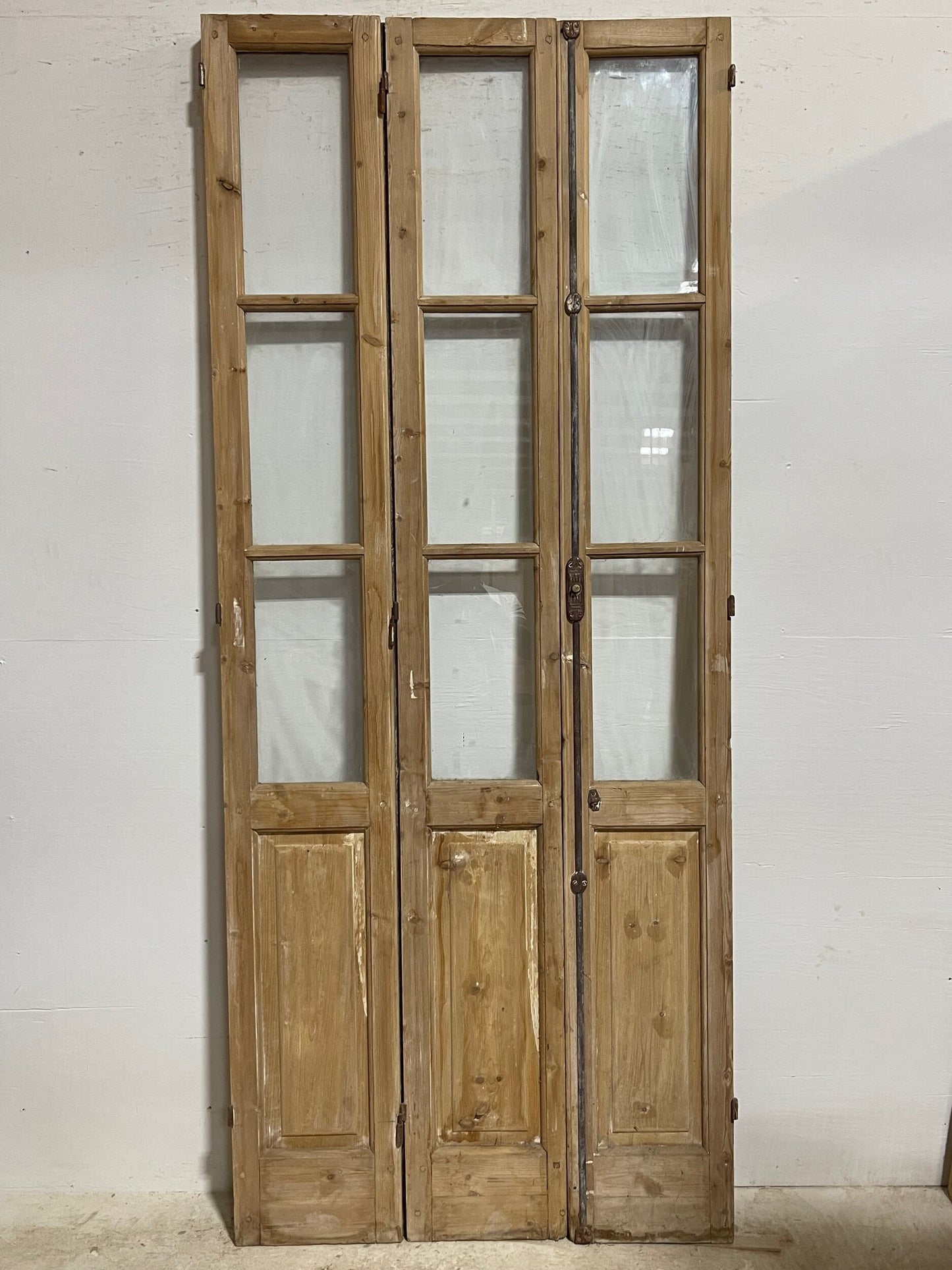 Antique French doors (95.25x40) H0239s