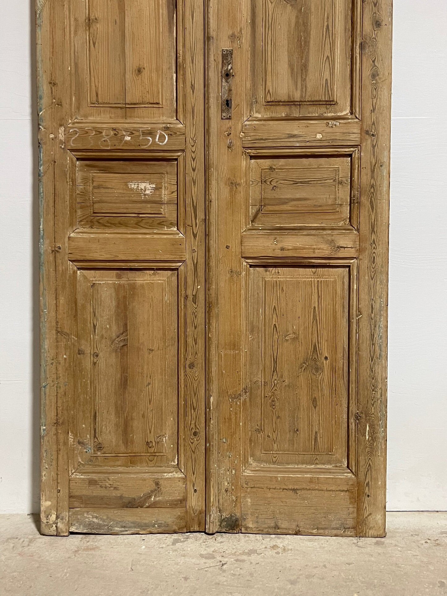 Antique French panel doors (93x39.25) I160