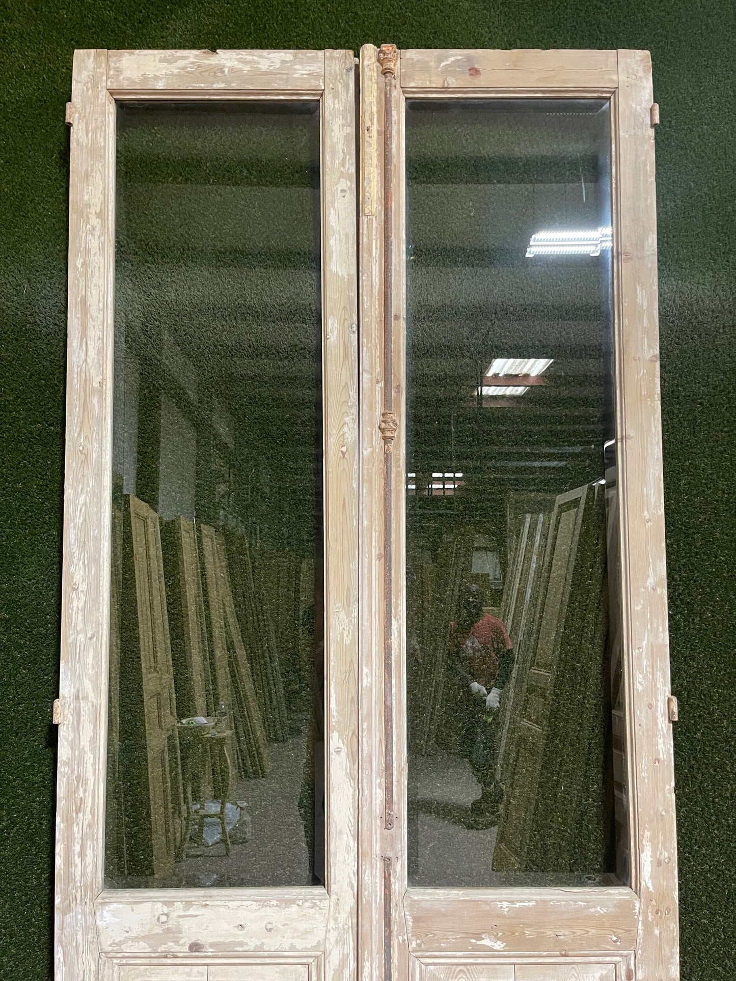 Antique French door (106.75x45) with glass D993