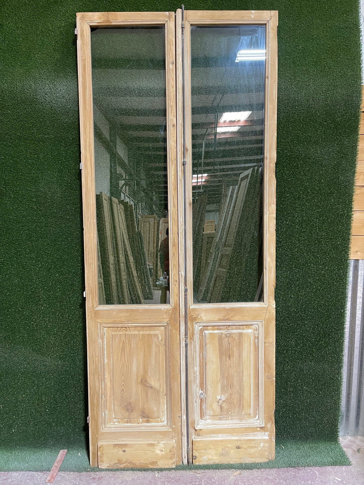 Antique French door (103.5x44.5) with glass D161
