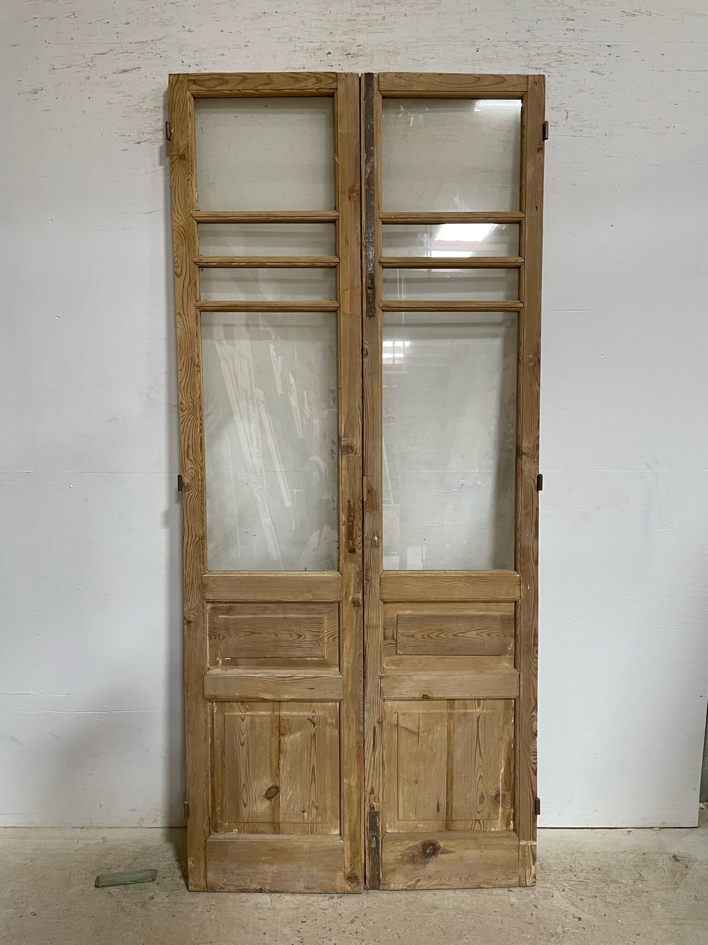 Antique French door (92x41.5) with glass F0768
