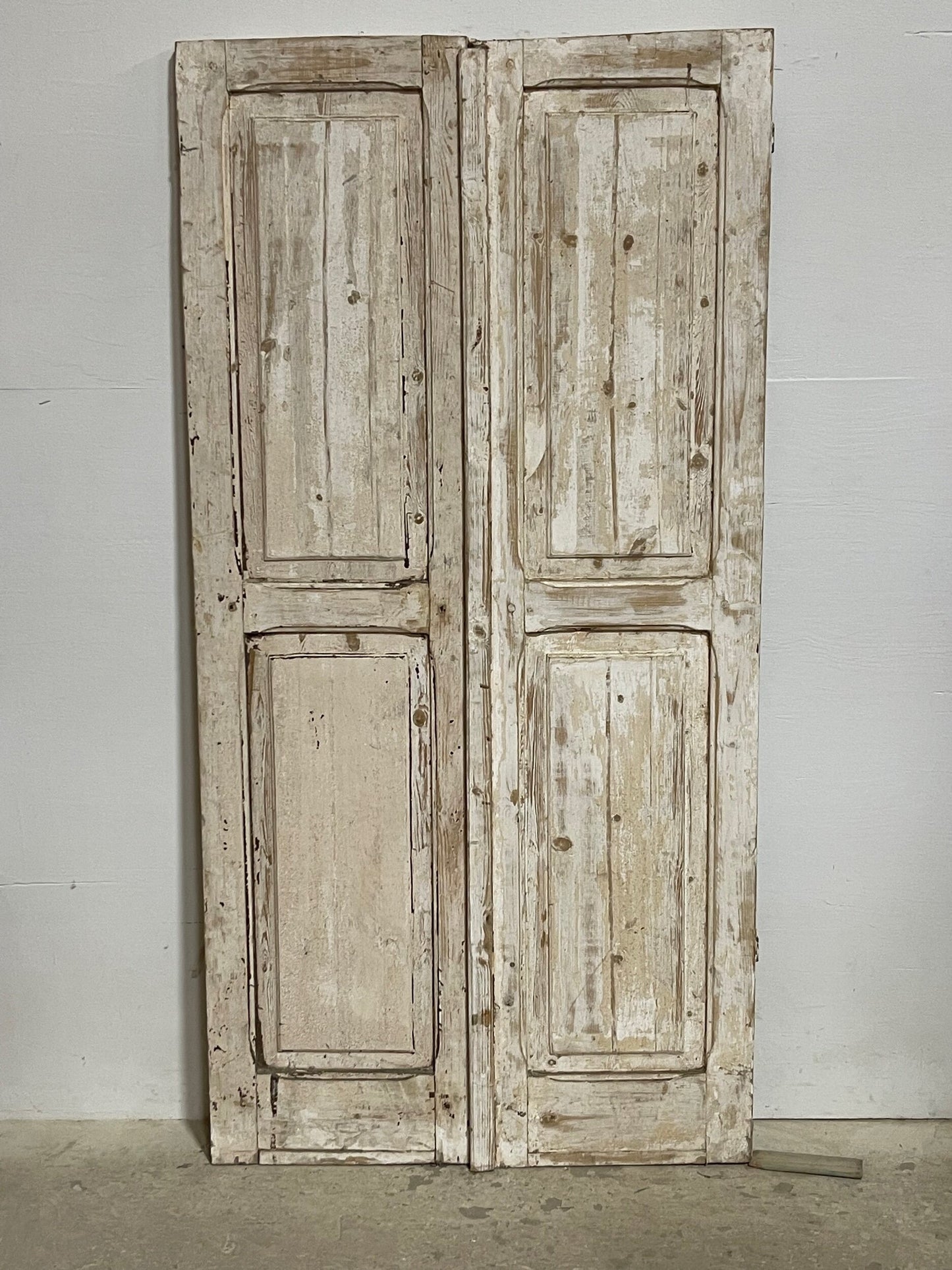 Antique French panel doors (67.25x34) I195