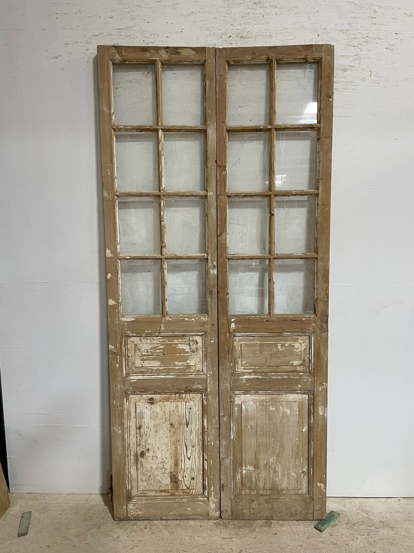 Antique French door (92.5x43.25) with glass F0598