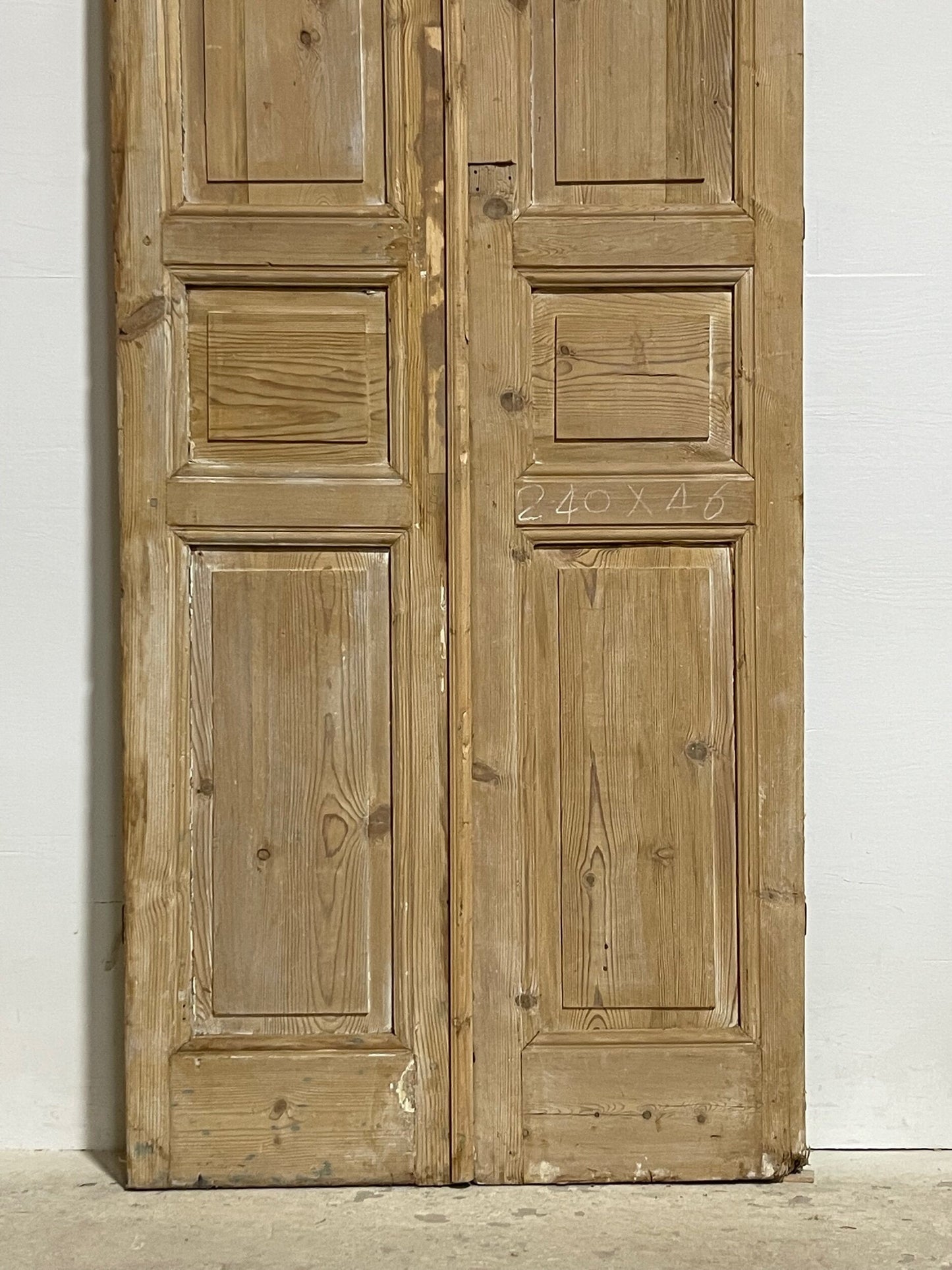 Antique French panel doors (95x35.75) I167