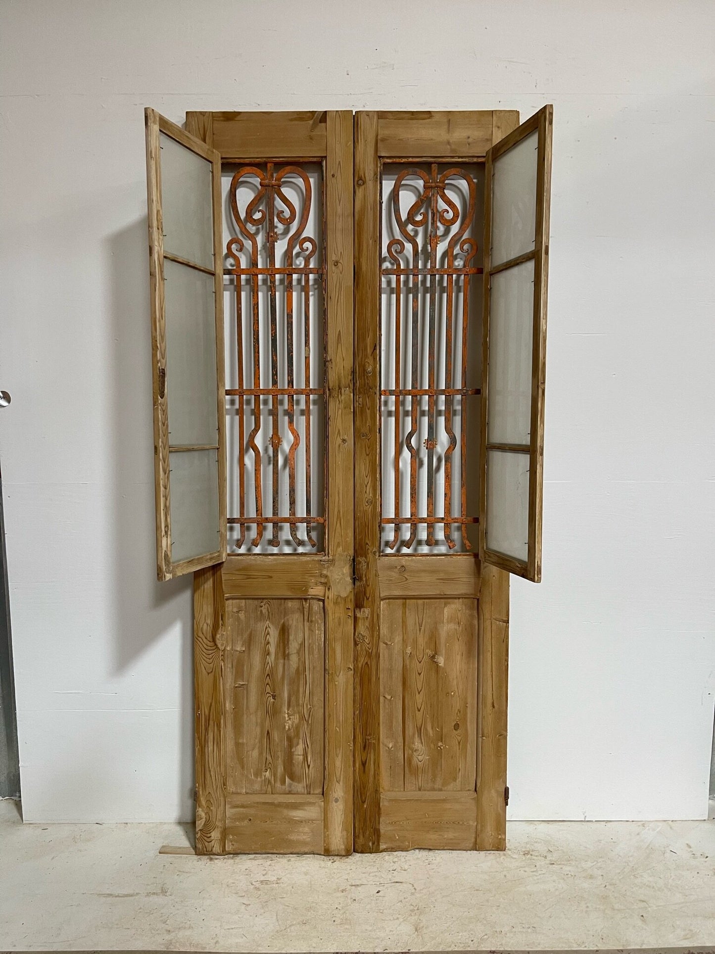 Antique French doors (93X40.25) with metal G1030