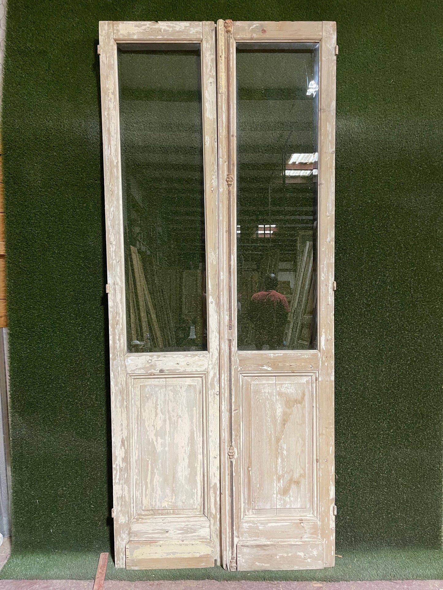 Antique French door (106.75x45) with glass D993