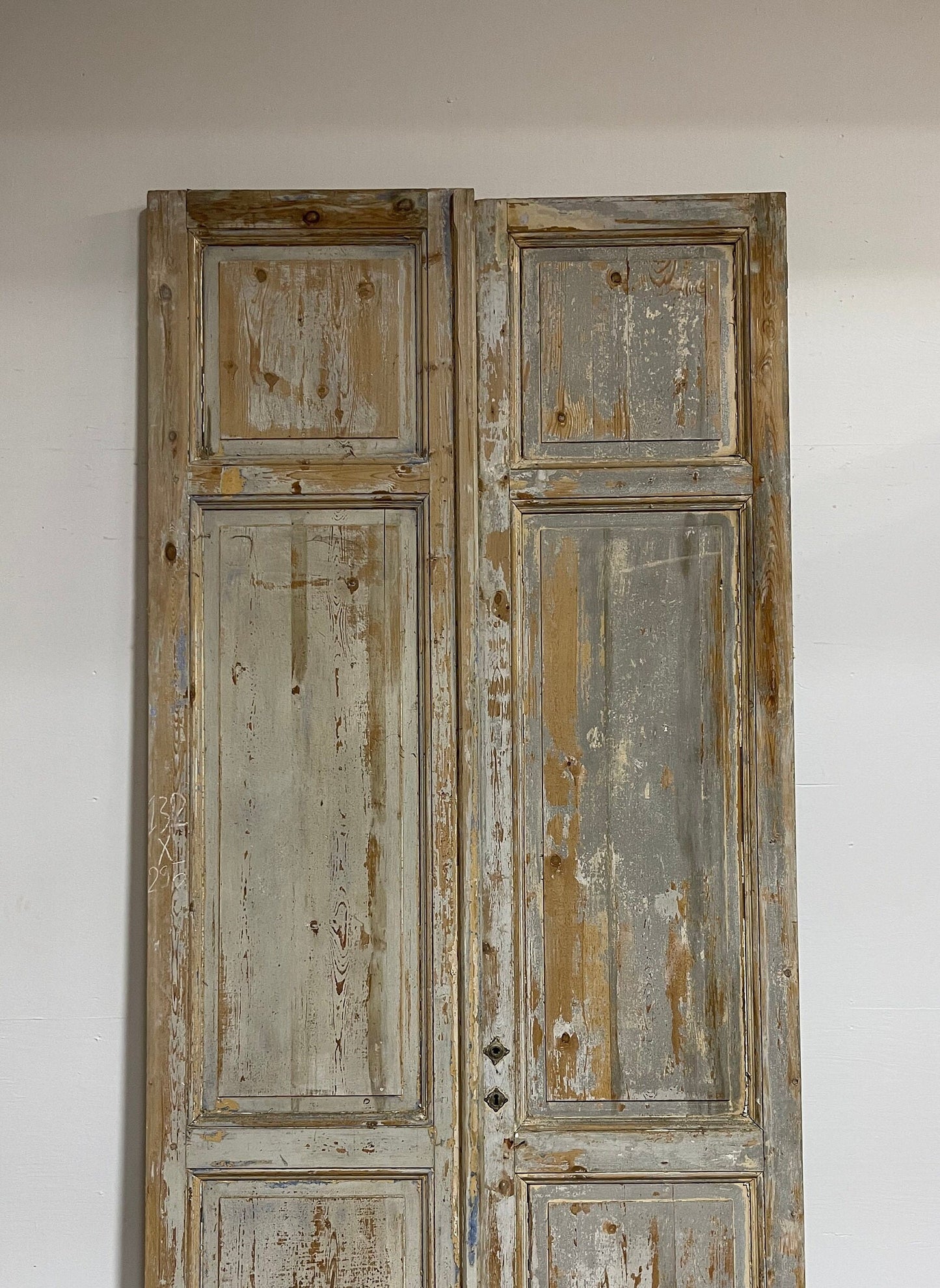 Antique French panel doors (116.25x52.25) G0059s