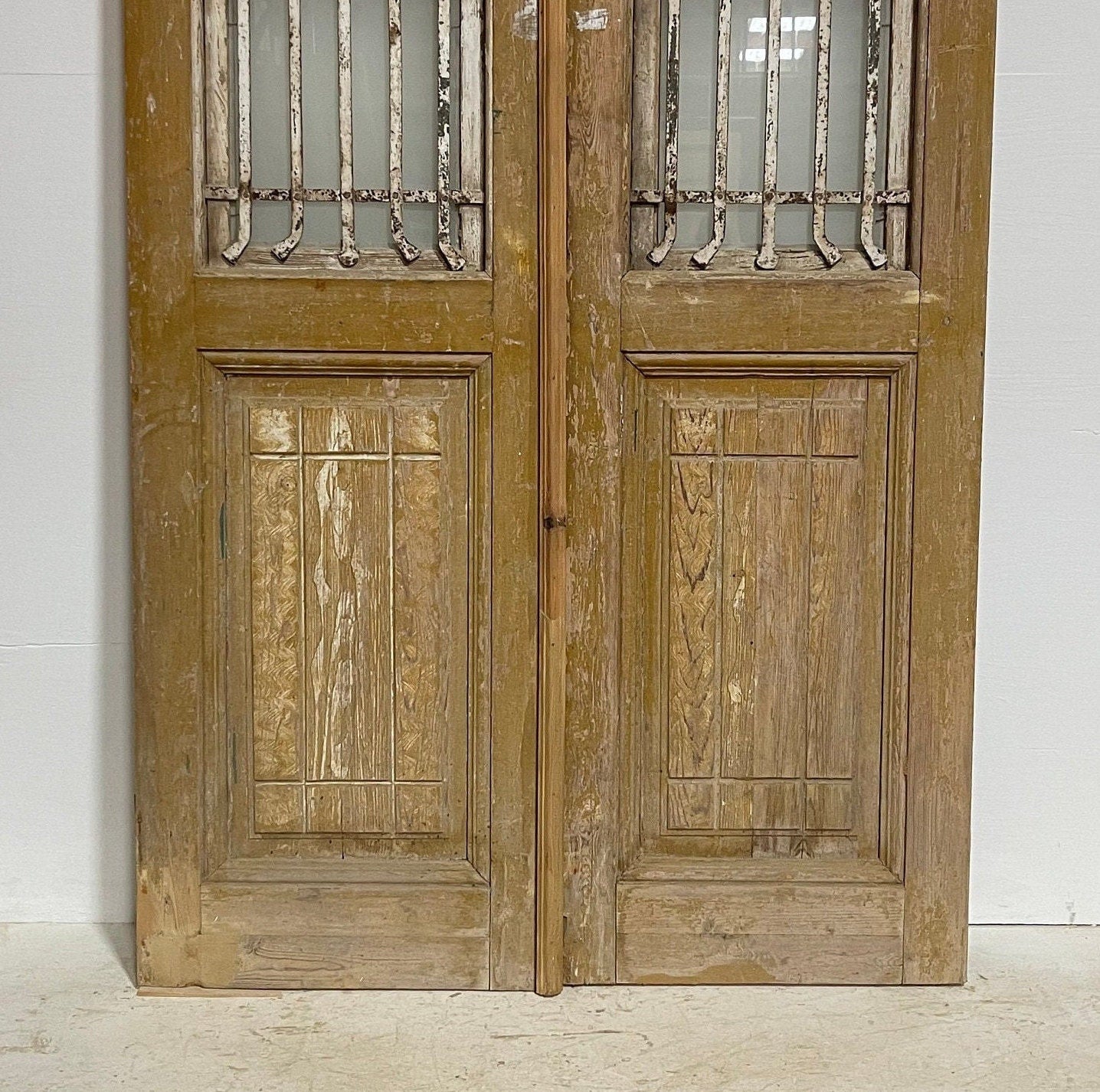 Antique French panel door with metal (85.5x44) G1004s