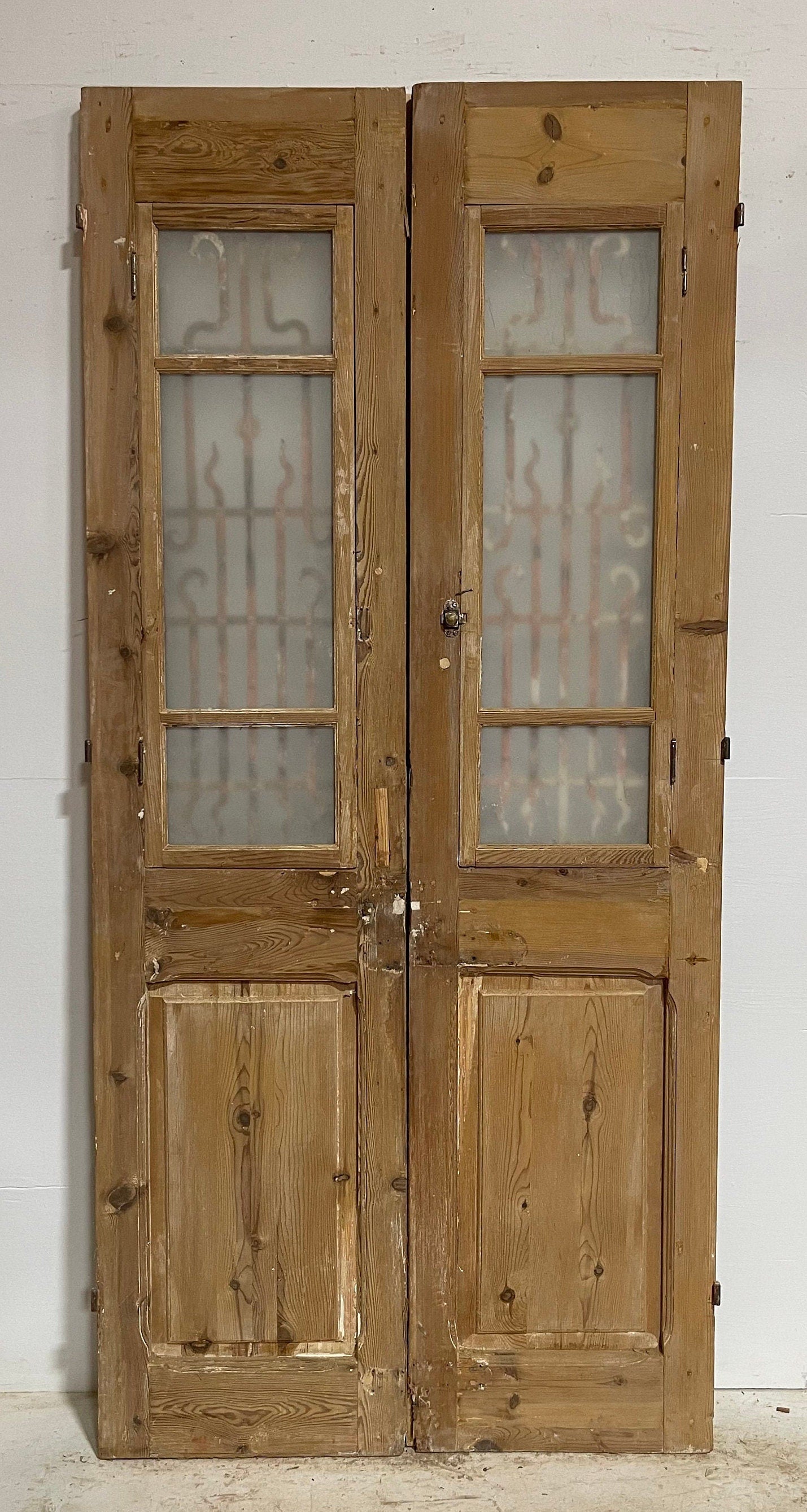 Antique French panel door with iron (95x44.25) G1009s